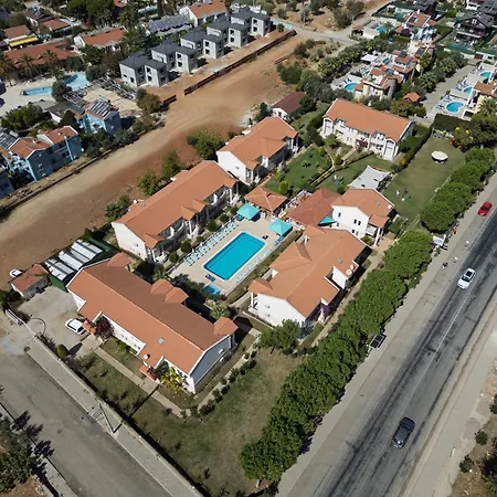 Hotel Larimar