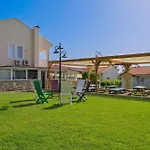 Hotel Larimar 2*