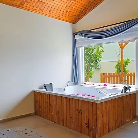 Larimar Hotel Oludeniz